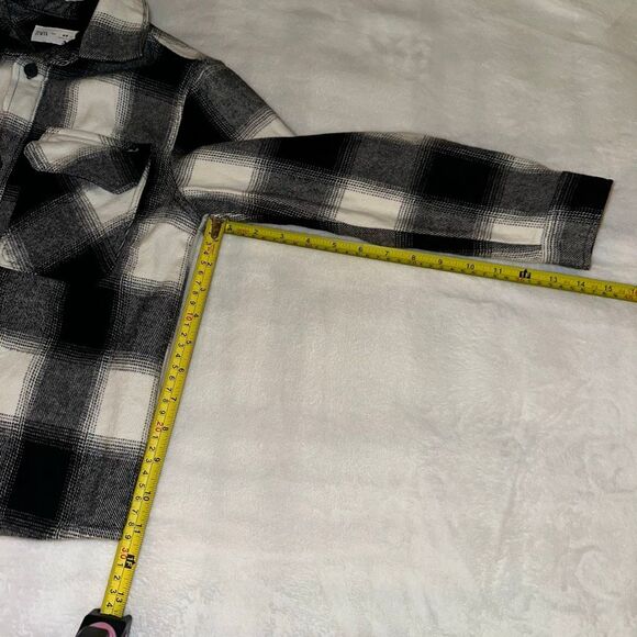 Zara Kids 8-9 Black White Plaid Flannel Button Down Shirt Long Sleeves Collared - Picture 6 of 7
